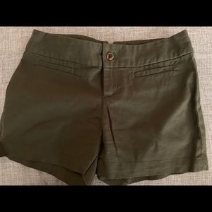 Banana republic olive shorts!